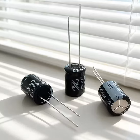 2200μ F X 6.3V Aluminum Electrolytic Capacitor Long Durability 2000h